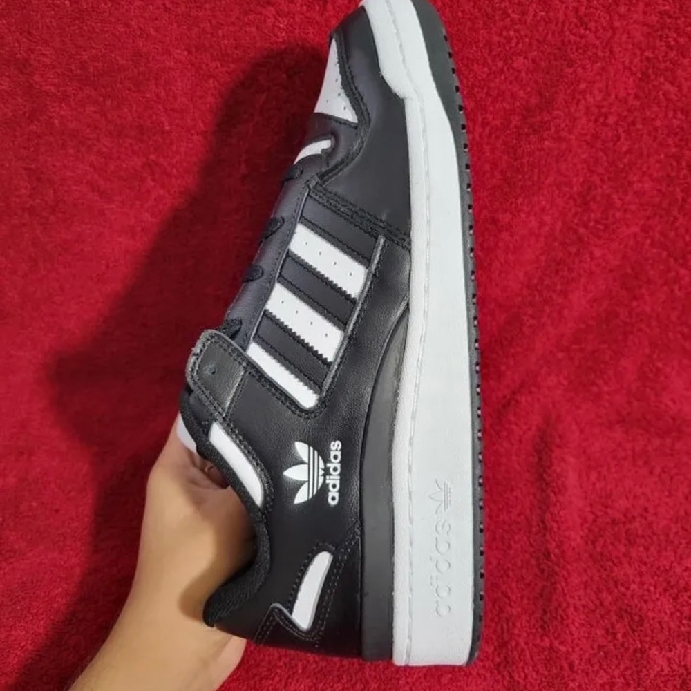 Adidas Men’s Forum Low CL “Core Black/White” Leather Shoes - Picture 11 of 14